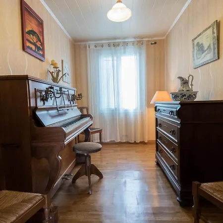 بيت للعطل La Barrere *